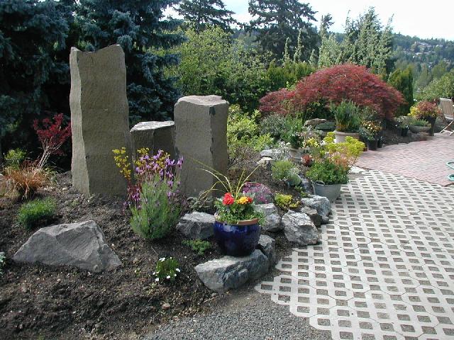A garden with columnar basalt blocks.